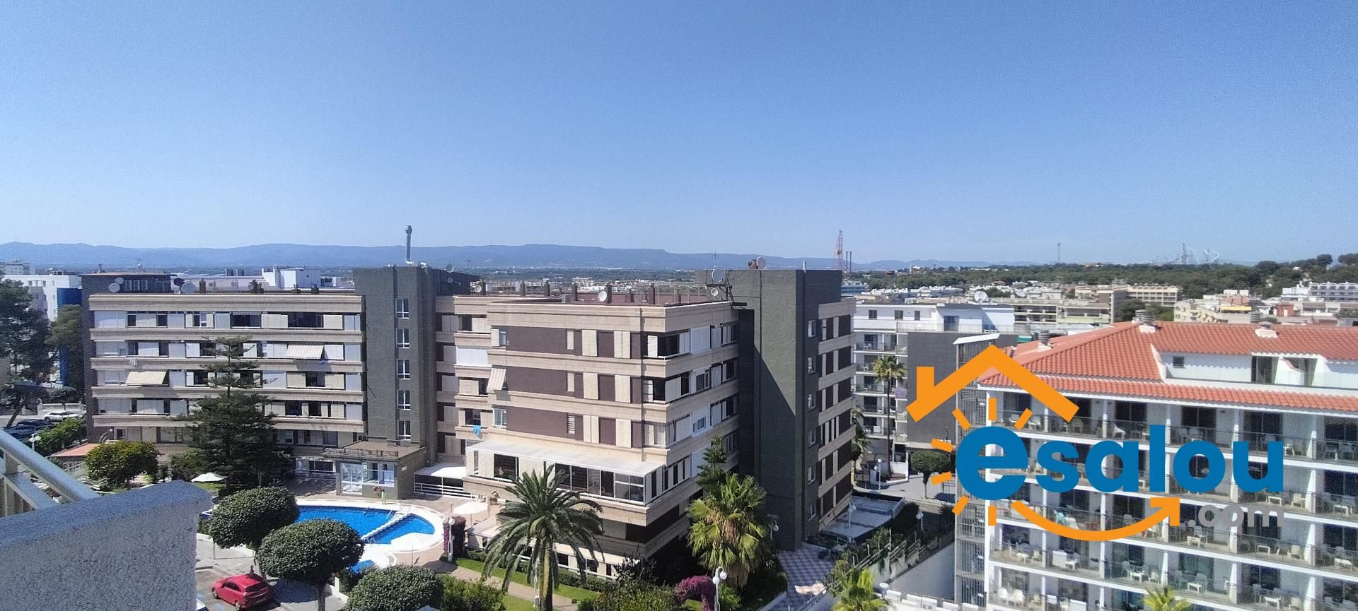 Vista exterior de Apartamento en venta en Salou con Aire acondicionado, Terraza y Piscina comunitaria