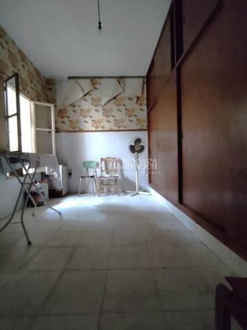 Casa-chalet en Venta en Paradas