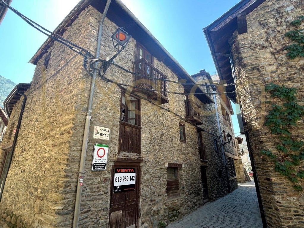 Vista exterior de Casa o xalet en venda en Esterri d'Àneu