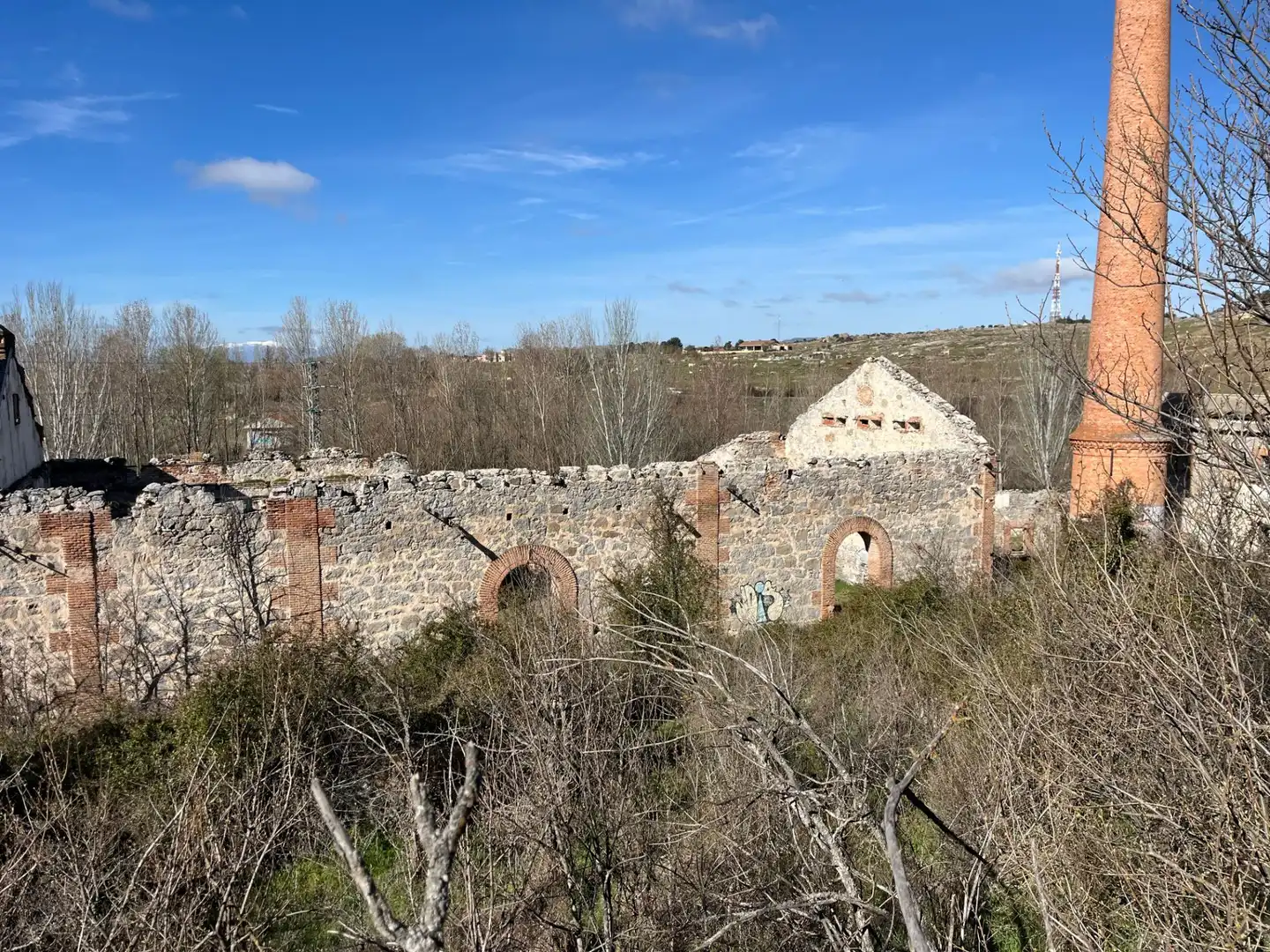 Vista exterior de Residencial en venda en Ávila
