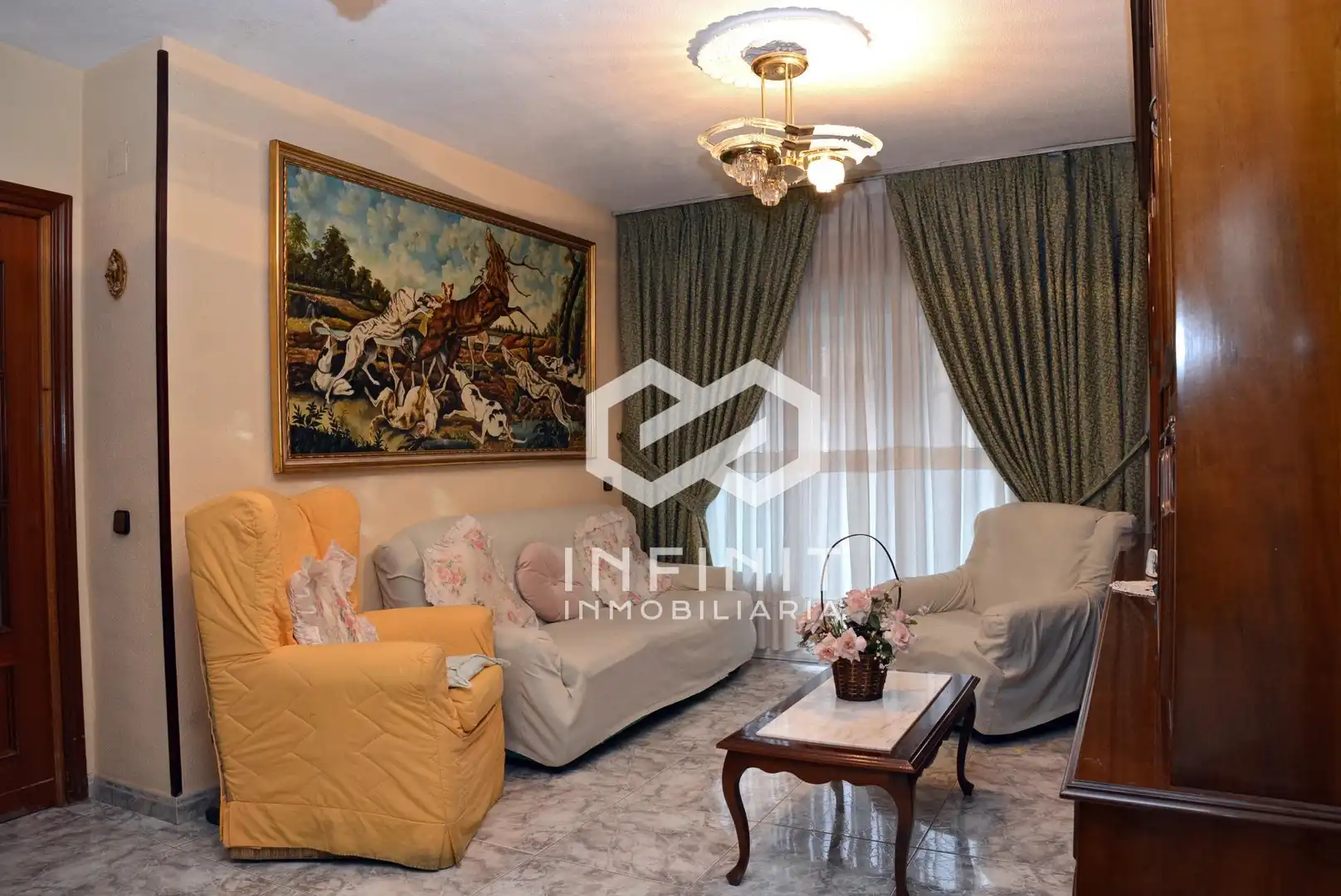 Flat with lift for sale in San Blas