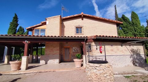 MAGNÍFICO CHALET CON JARDÍN EN BURRIANA