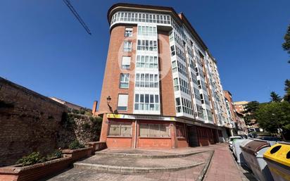 Vista exterior de Pis en venda en Burgos Capital amb Calefacció, Terrassa i Traster