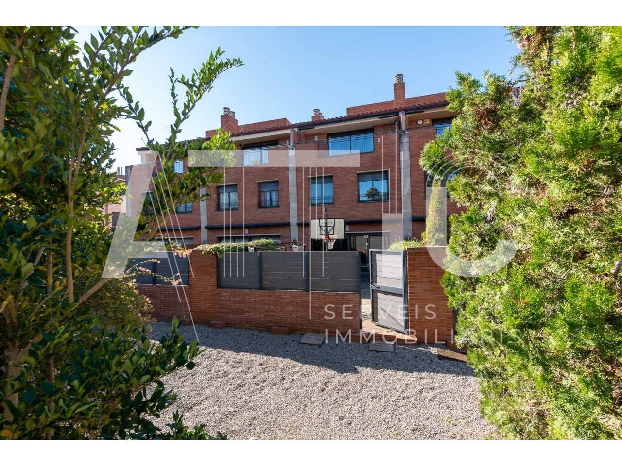 Vista exterior de Casa o chalet en venta en Sant Cugat del Vallès con Calefacción, Parquet y Terraza
