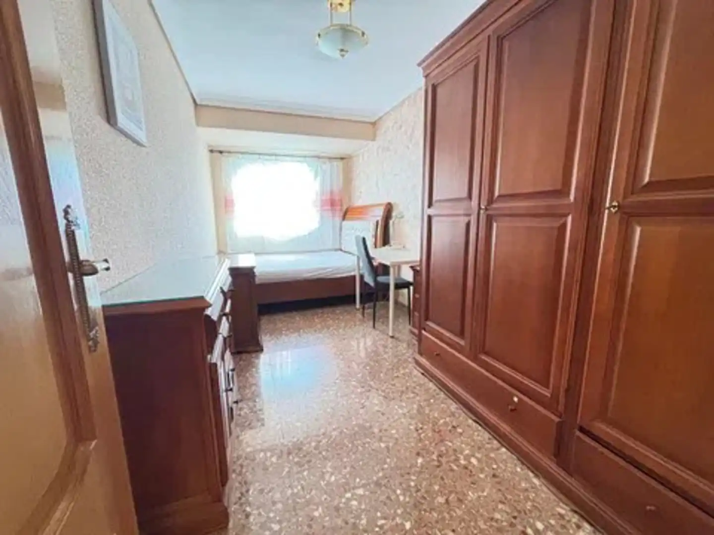 Dormitori de Apartament en venda en Mislata amb Moblat