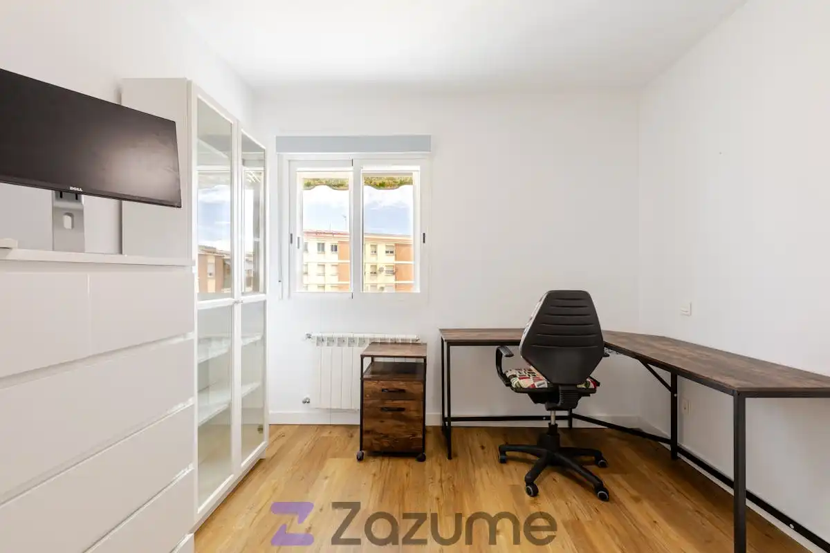 Schlafzimmer von Wohnung zur Miete in Madrid mit Klimaanlage, Heizung und Terrasse