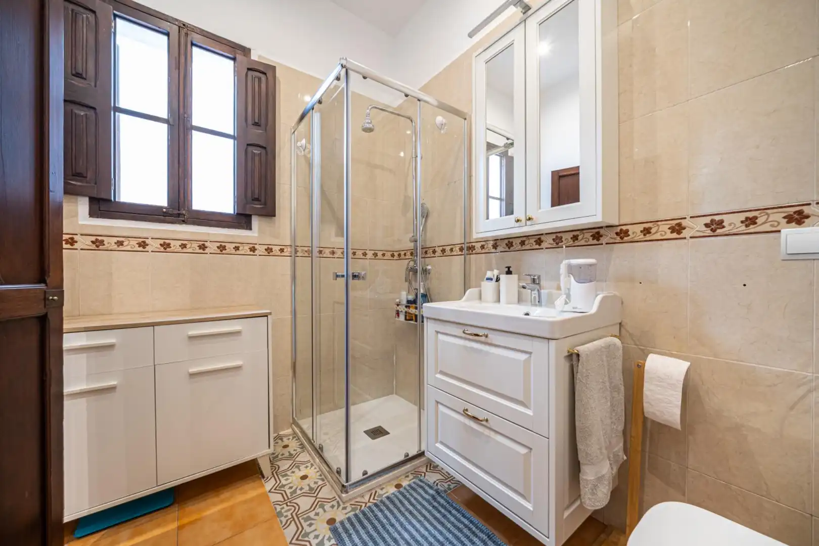 Bathroom of Flat for sale in  Palma de Mallorca  with Air Conditioner, Storage room and Balcony