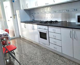 Cuina de Pis de lloguer en  Murcia Capital amb Aire condicionat, Calefacció i Moblat