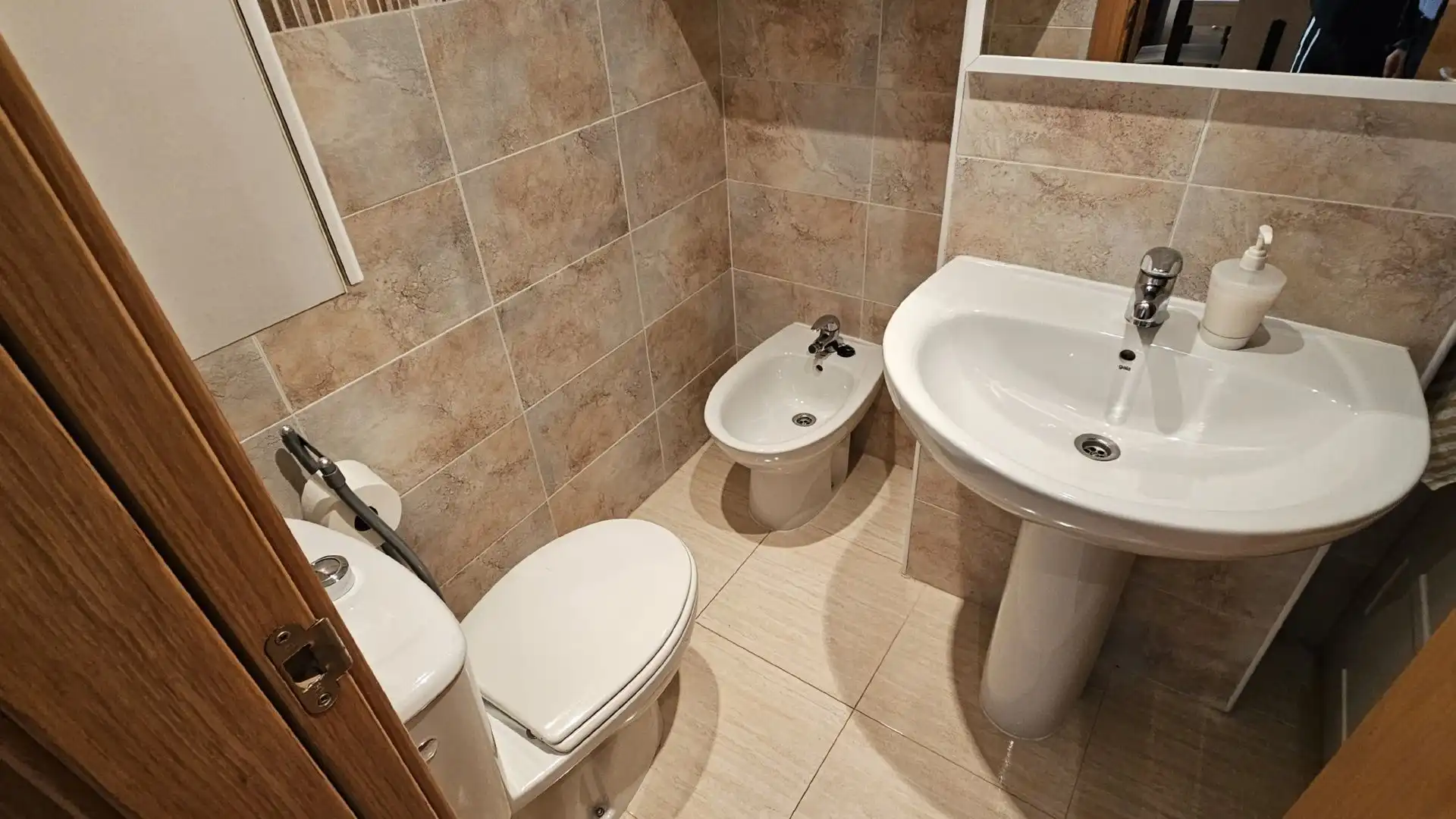 Badezimmer von Wohnungen zum Verkauf in Oropesa del Mar / Orpesa mit Klimaanlage, Heizung und Terrasse