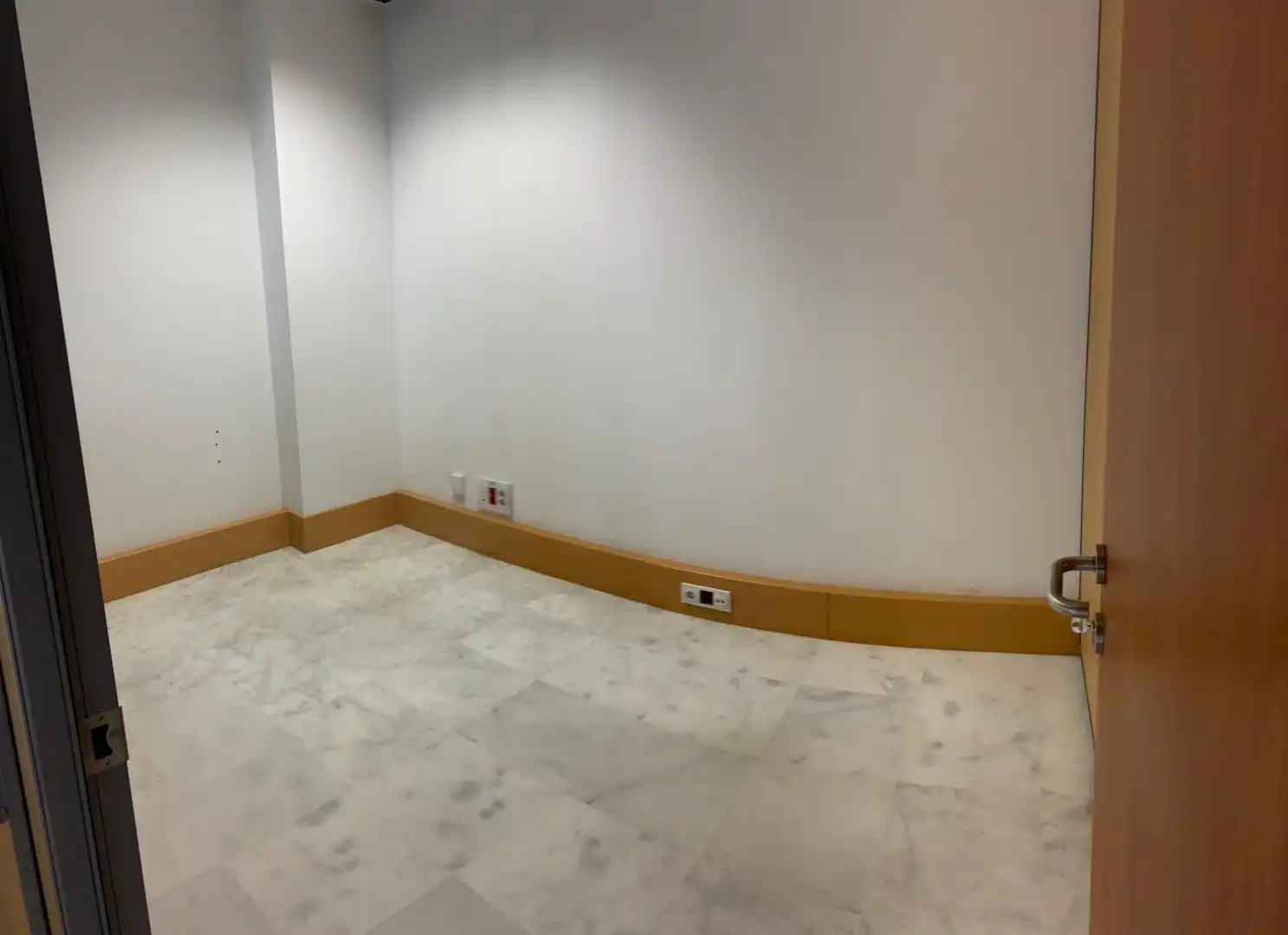 Büro zur Miete in Sevilla mit Klimaanlage