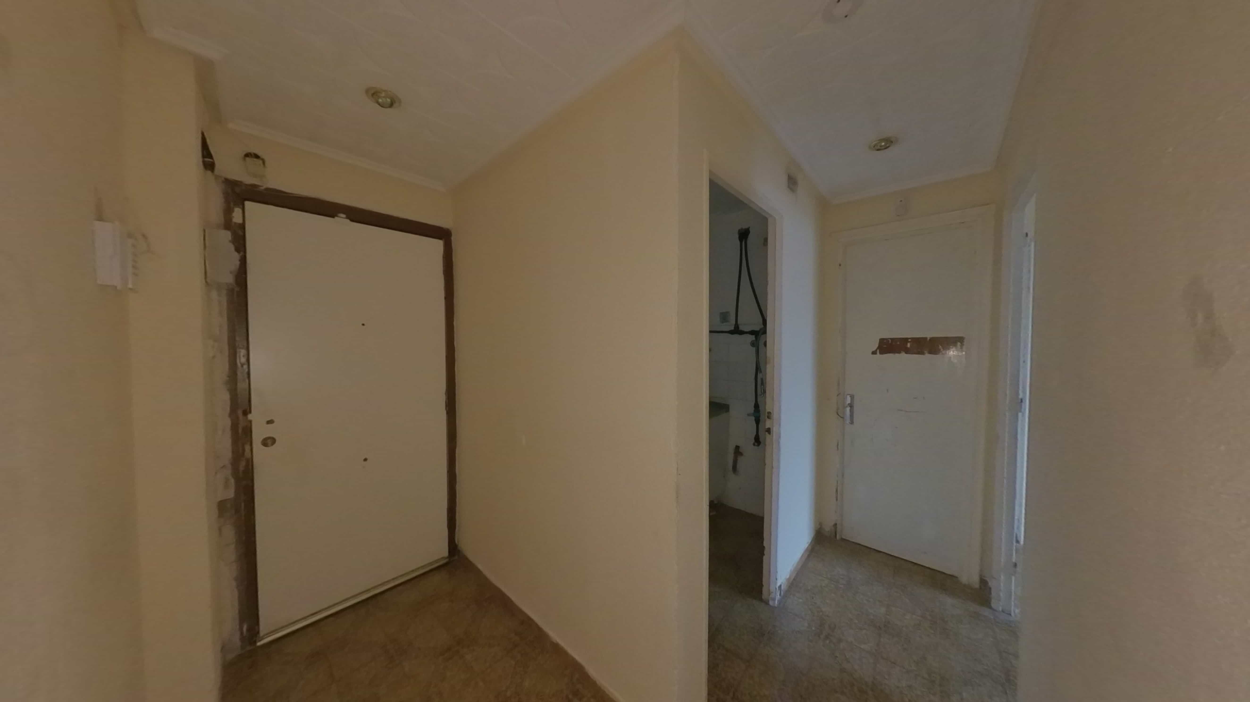 Flat for sale in  Zaragoza Capital  with Balcony