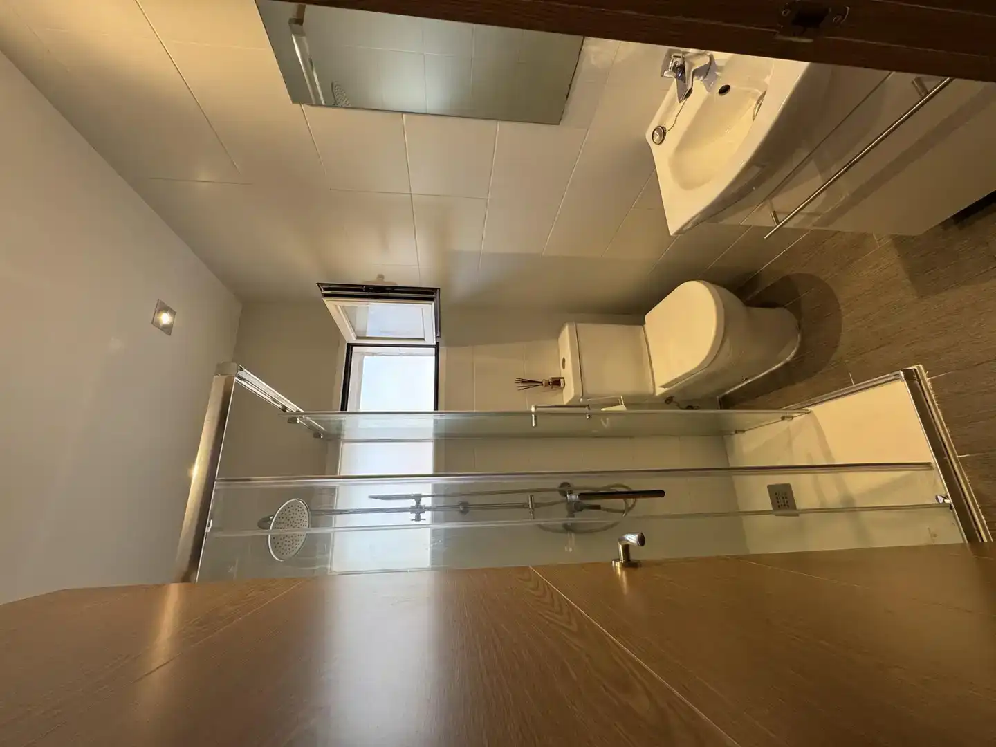 Badezimmer von Wohnung zur Miete in Segovia mit Privatgarten, Parkett und Möbliert