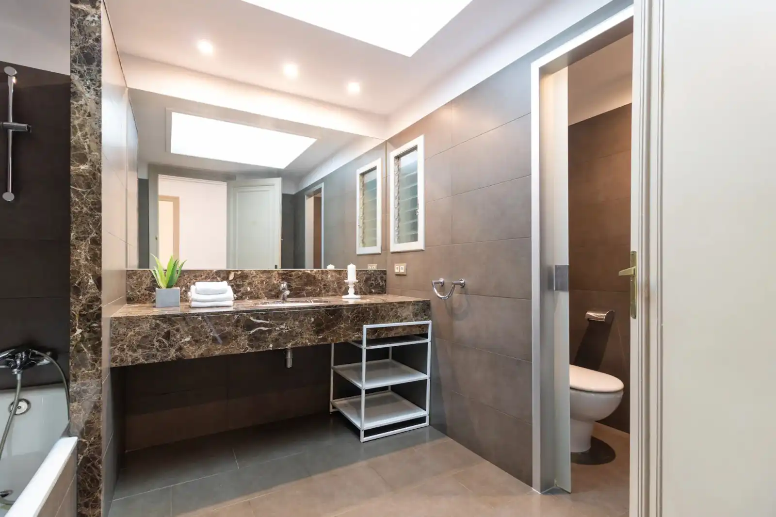 Bathroom of Flat for share in Sarrià - Sant Gervasi