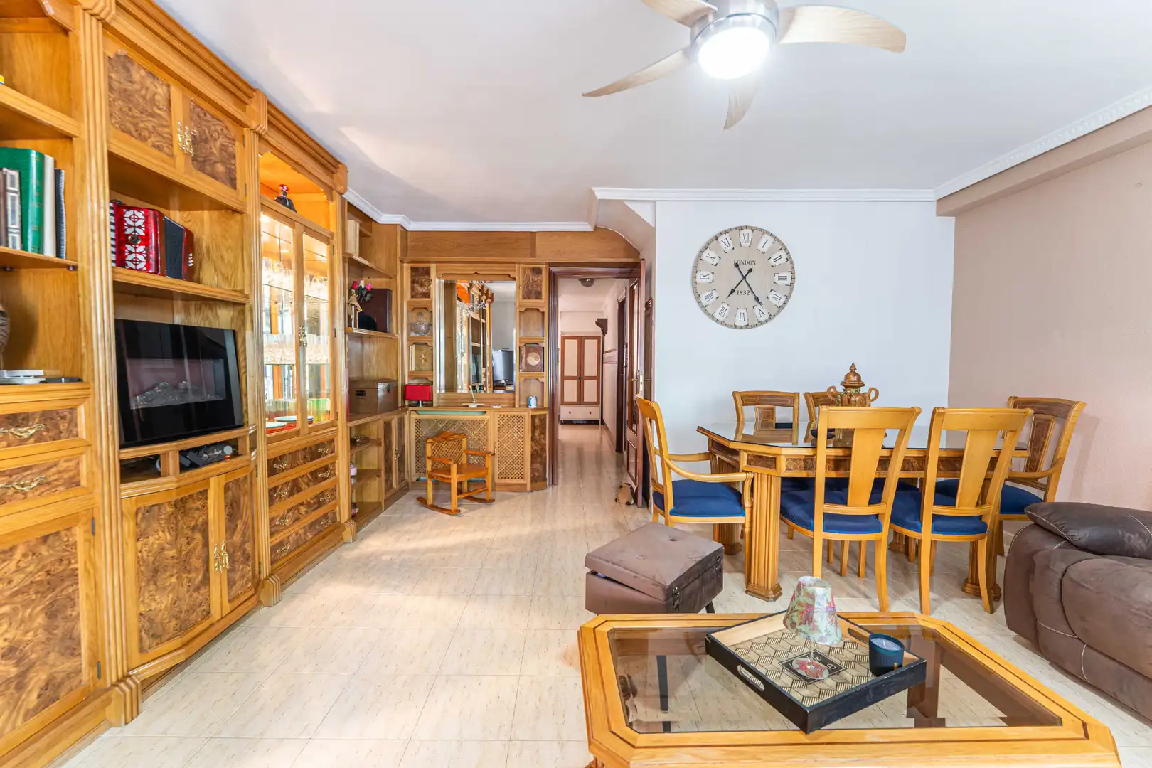 Wohnzimmer von Maisonette zum Verkauf in Fuenlabrada mit Klimaanlage, Heizung und Terrasse