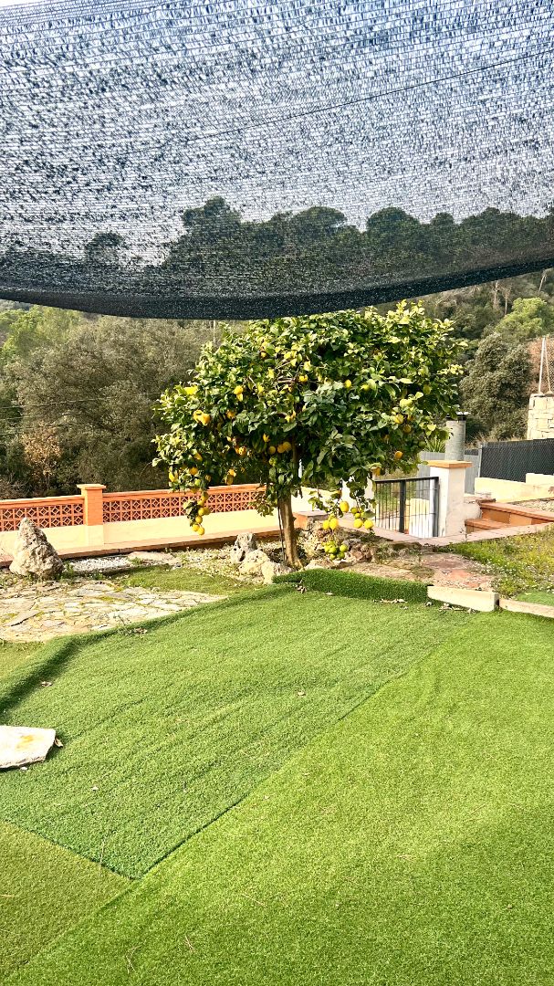 Jardí de Casa o xalet en venda en Castellví de Rosanes amb Aire condicionat, Calefacció i Jardí privat