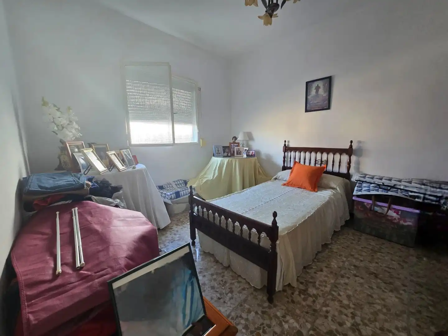Habitación de Casa adosada en venta en Bormujos con Terraza, Trastero y Balcón