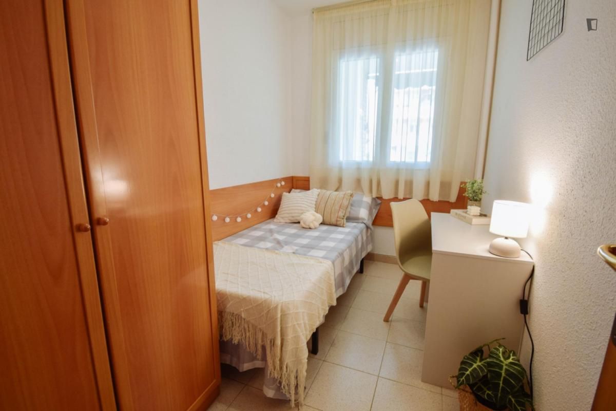 Bedroom of Apartment to share in  Lleida Capital  with Heating, Furnished and Oven