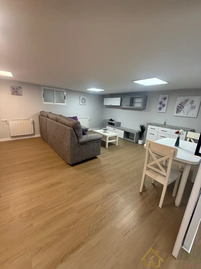 Dúplex en venta en Lugo con Calefacción, Amueblado y Alarma