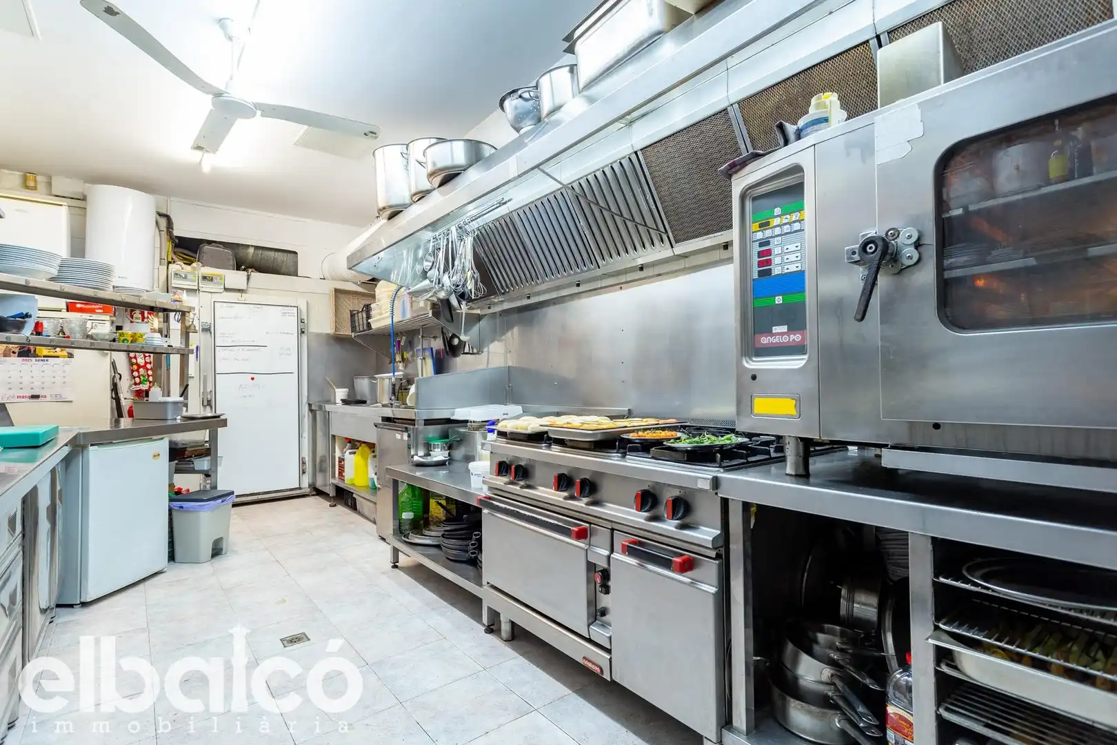 Cocina de Local en venta en Tarragona con Aire acondicionado