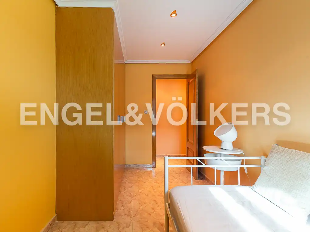 Flat for rent in Sant Pau