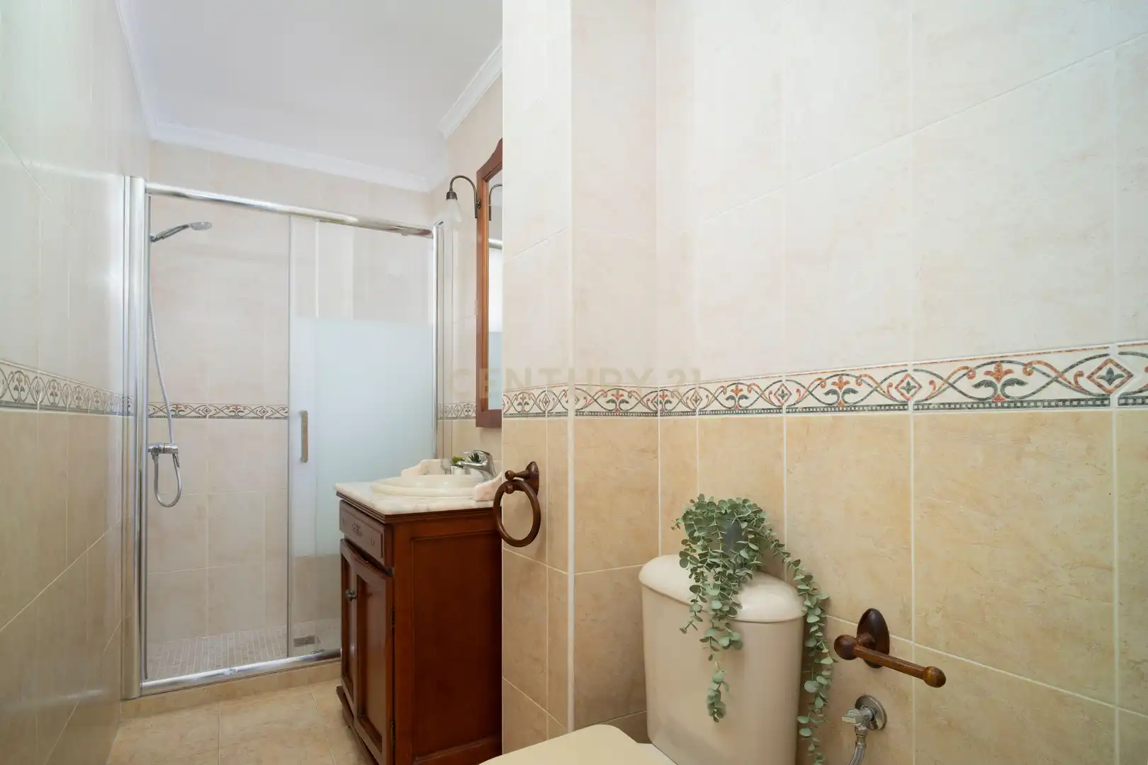 Badezimmer von Wohnung zum Verkauf in Marbella mit Balkon und Alarm