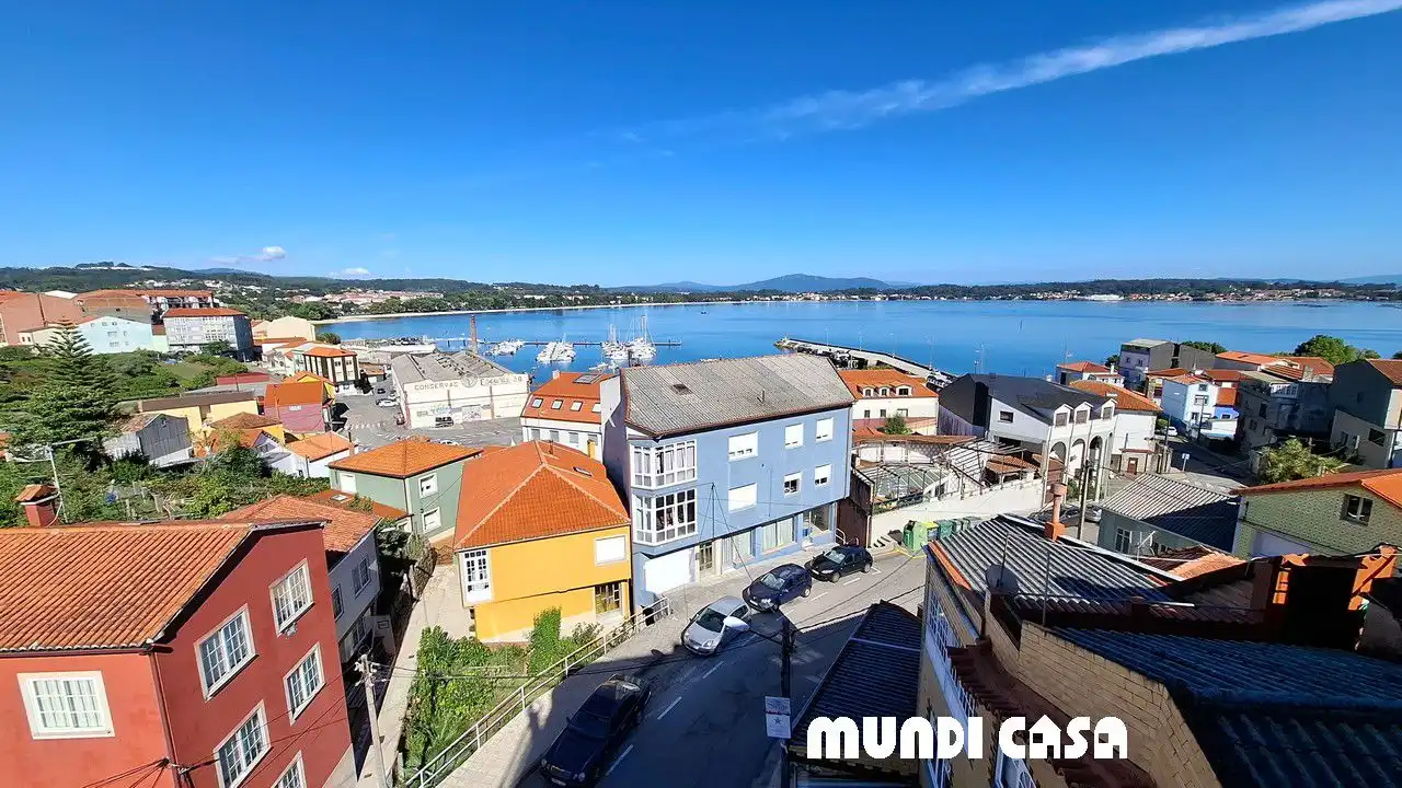Àtic amb terrassa en venda a DEL MUELLE