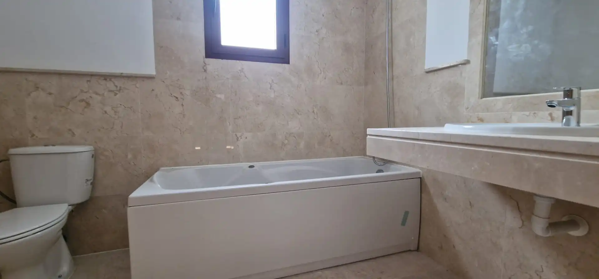 Baño de Casa adosada en venta en Casares con Terraza y Trastero