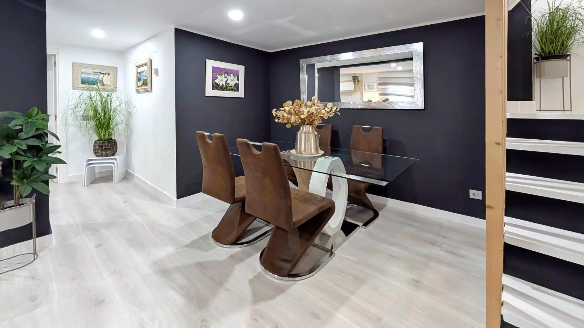 Comedor de Casa o chalet en venta en Santander con Calefacción, Jardín privado y Trastero