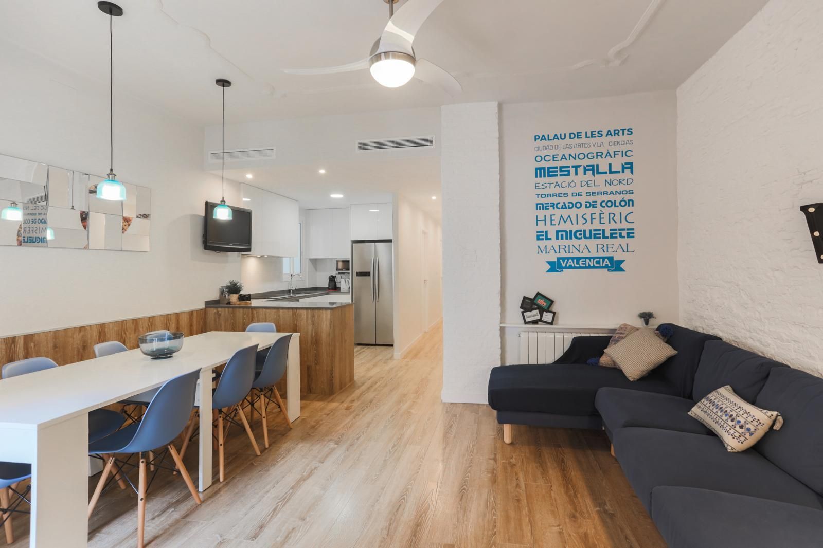 Living room of Flat for sale in  Valencia Capital  with Heating and Balcony