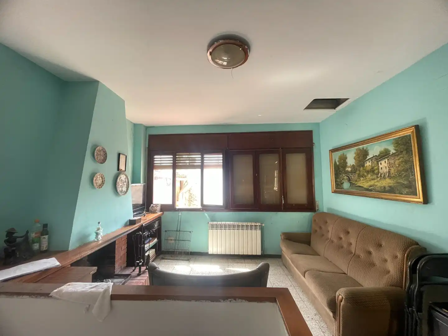 Sala d'estar de Casa adosada en venda en Les Avellanes i Santa Linya amb Calefacció, Terrassa i Moblat