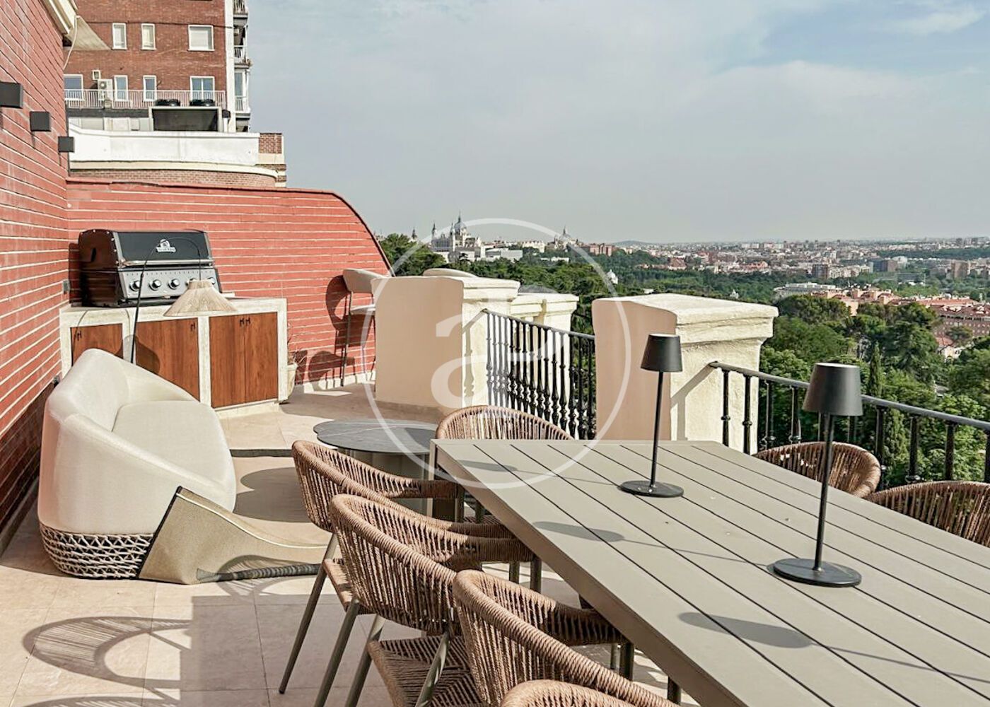 Attic to rent in P.º del Pintor Rosales, Argüelles