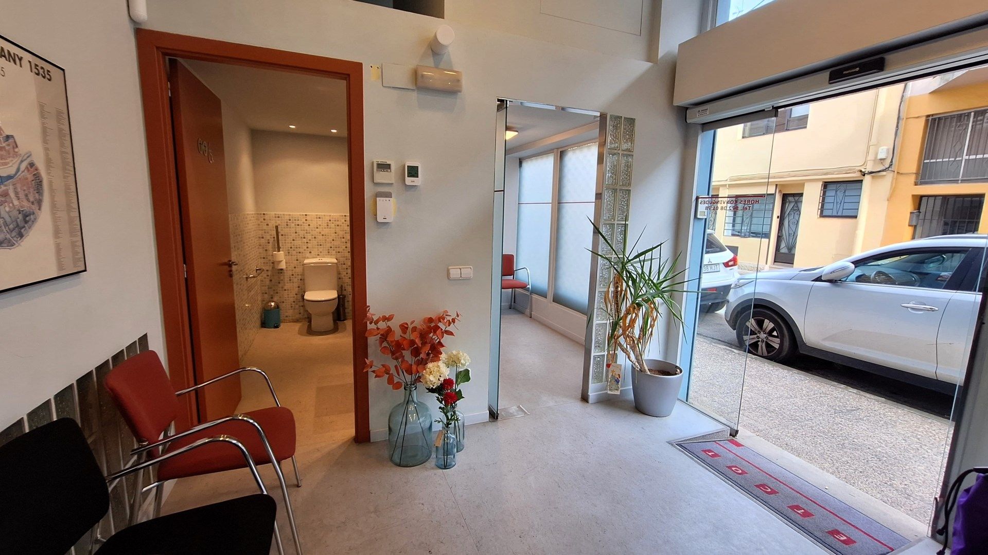 Premises for sale in Girona Capital  with Air Conditioner