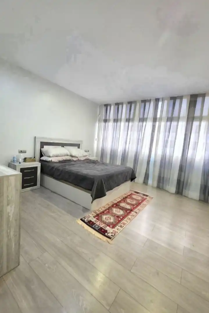 Schlafzimmer von Erdgeschoss zum Verkauf in Mollet del Vallès mit Klimaanlage, Heizung und Parkett