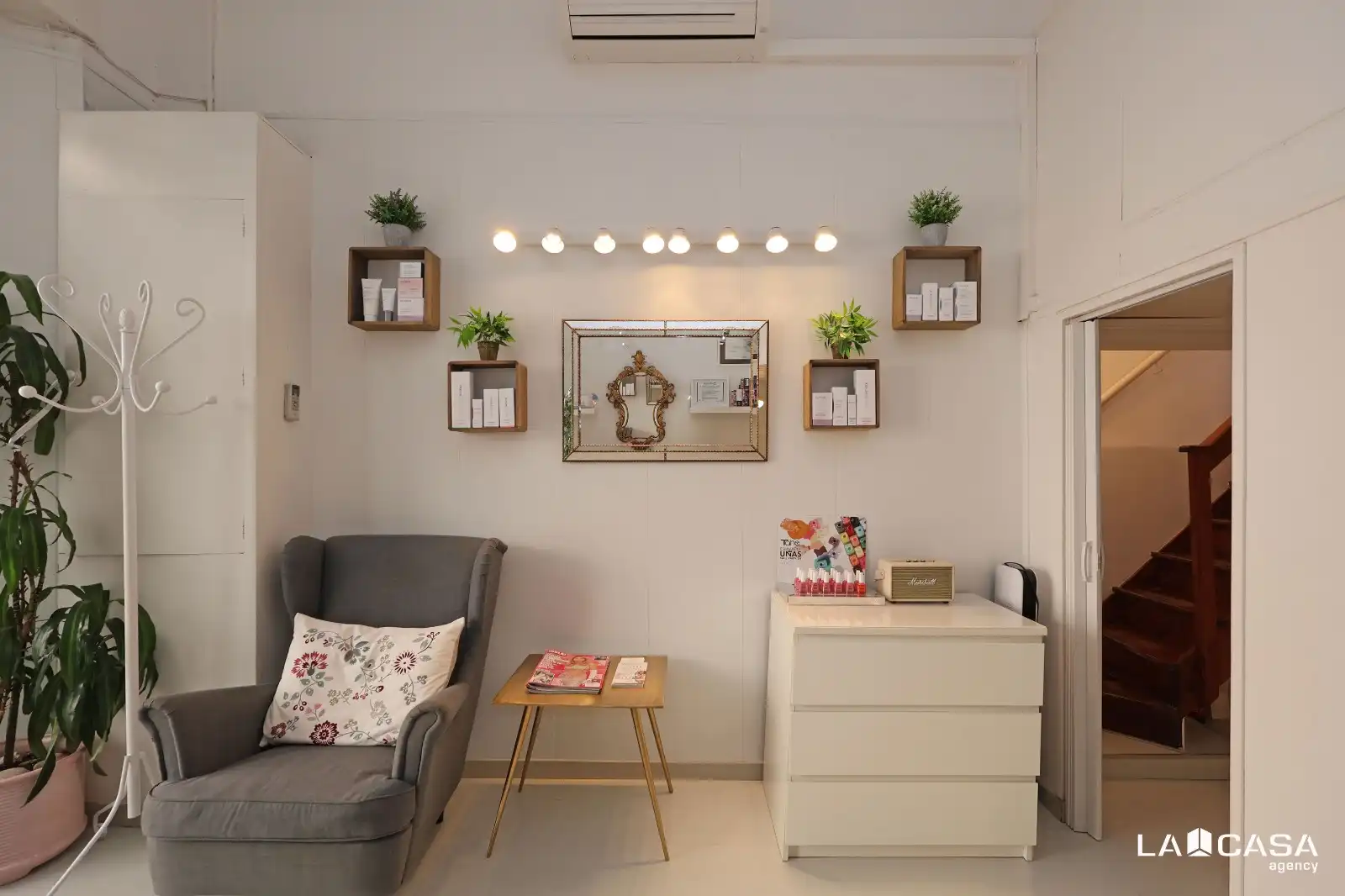 Business premises for transfer in Carrer de Blai, imagen 30