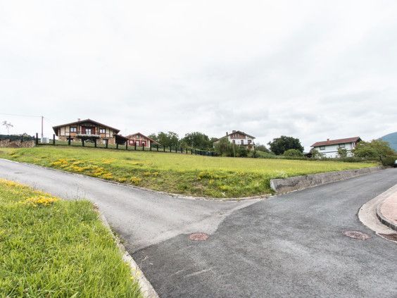 Residential for sale in Ajangiz