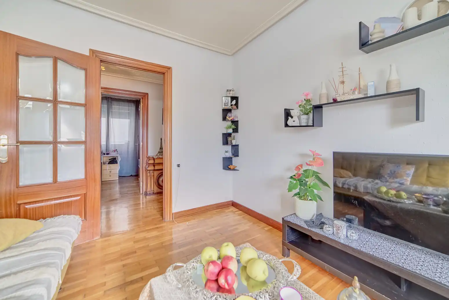 Sala de estar de Piso en venta en Valle de Elorz / Elortzibar con Calefacción y Parquet
