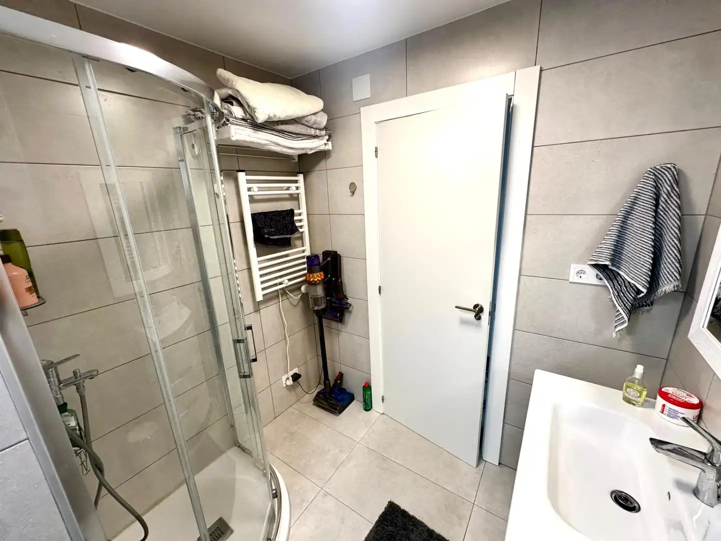 Bany de Apartament en venda en Alicante / Alacant amb Aire condicionat, Calefacció i Terrassa