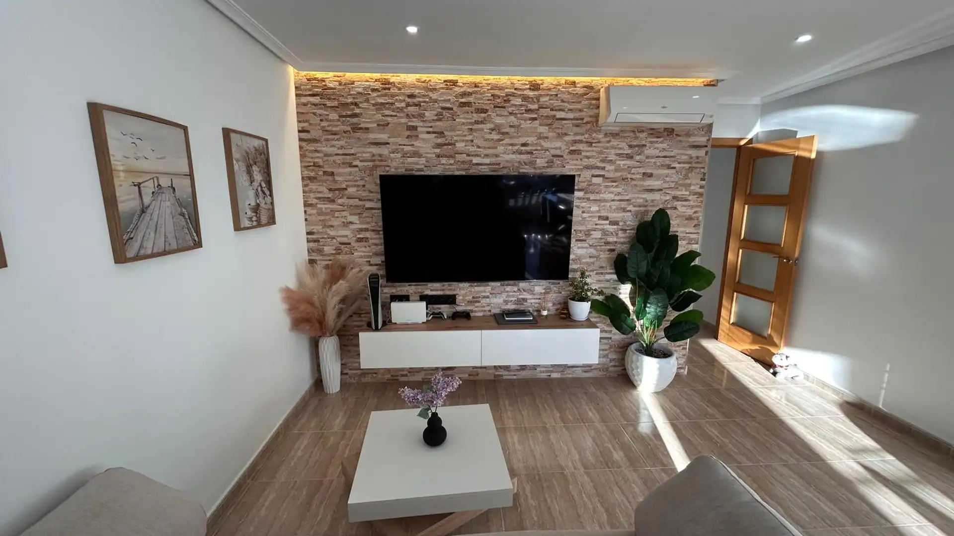 Sala de estar de Piso en venta en Dolores con Aire acondicionado, Terraza y Amueblado