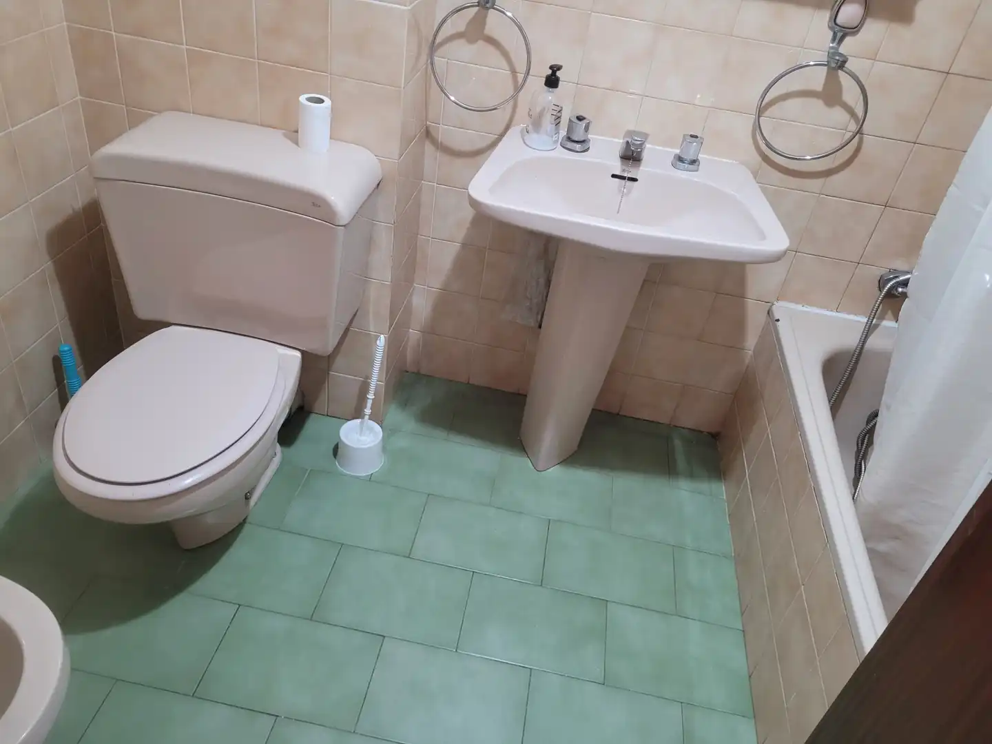 Baño de Piso en venta en Soria Capital  con Calefacción, Parquet y Trastero