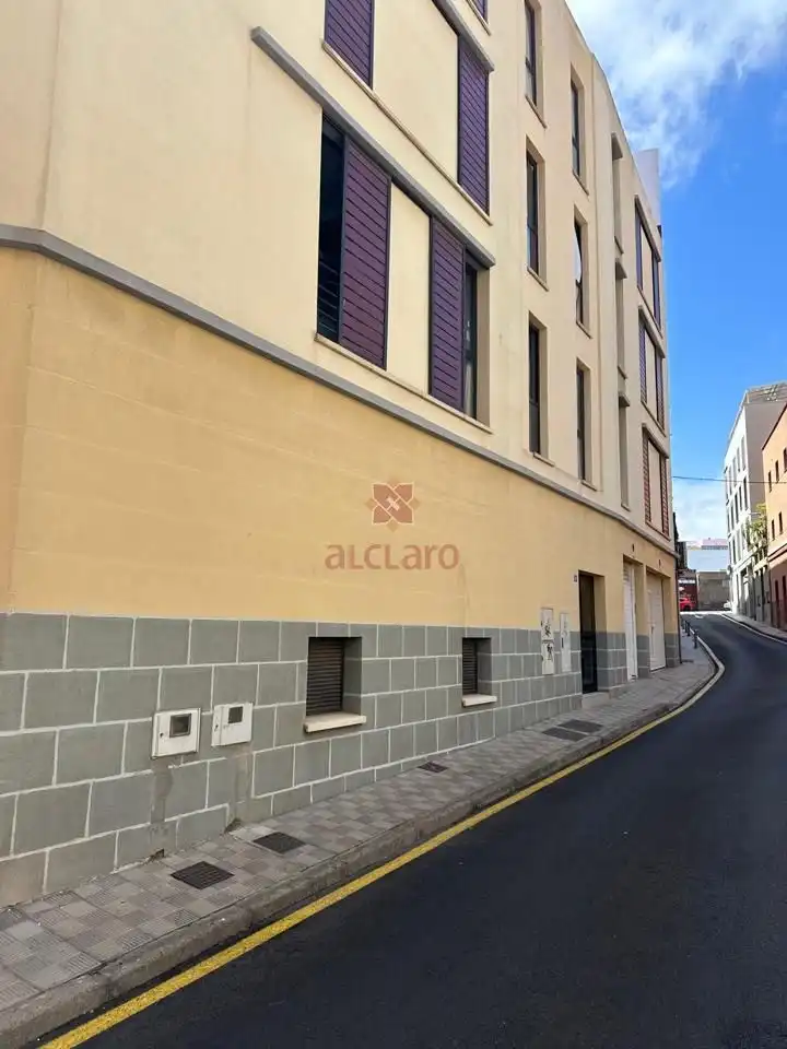 Aparcament de Pis en venda en La Cuesta -Finca España