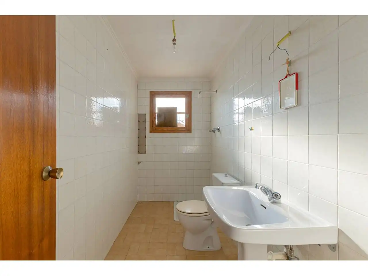 Bathroom of Houses for sale in Ontinyent  with Private garden and Terrace