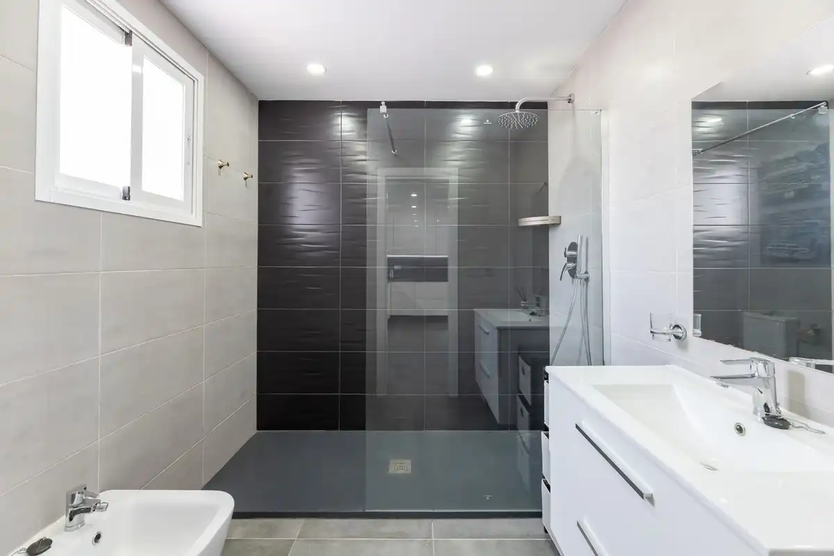 Chalet con piscina en venta en Estepona Pueblo, imagen 17
