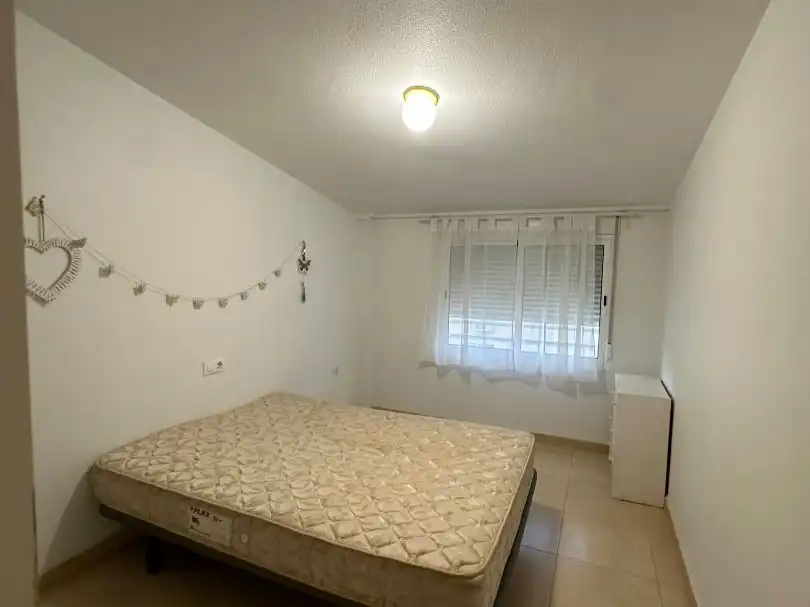 Schlafzimmer von Dachboden zur Miete in Murcia mit Klimaanlage, Terrasse und Möbliert