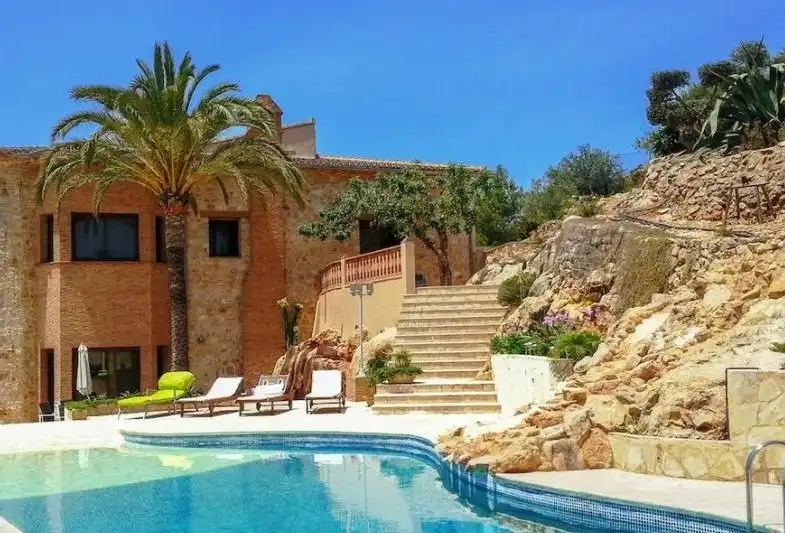 Villa con giardino in vendita a Centro
