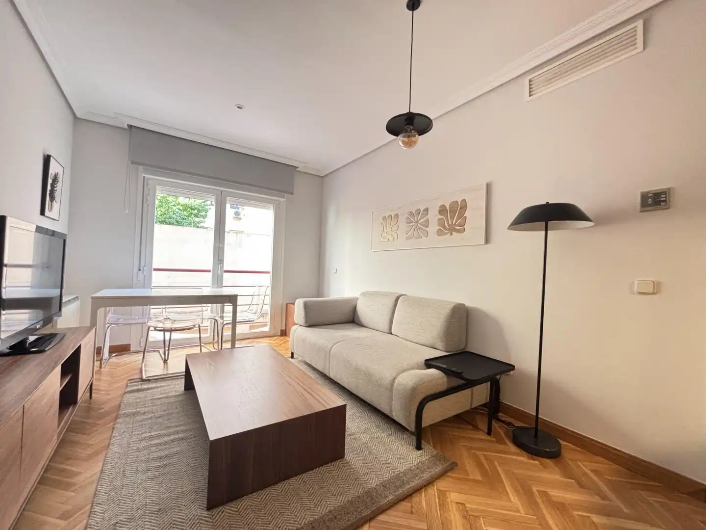 Wohnzimmer von Wohnung zur Miete in Madrid mit Klimaanlage, Heizung und Parkett