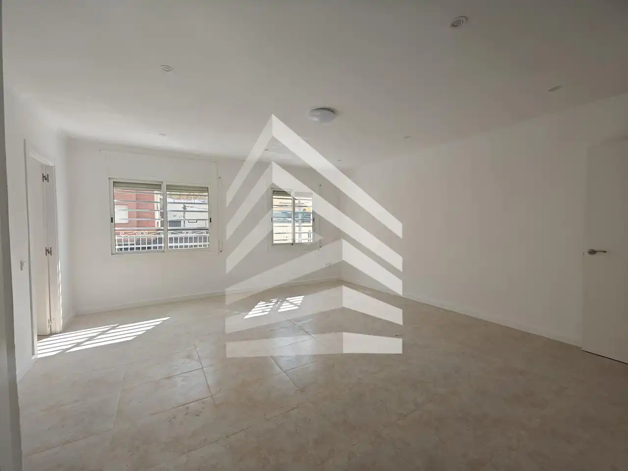 Flat for sale in Terrassa  with Parquet flooring, Storage room and Alarm
