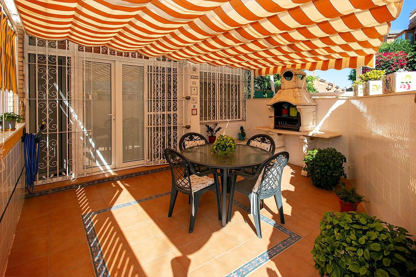 Terrace of House or chalet for sale in Alicante / Alacant  with Heating, Terrace and Storage room