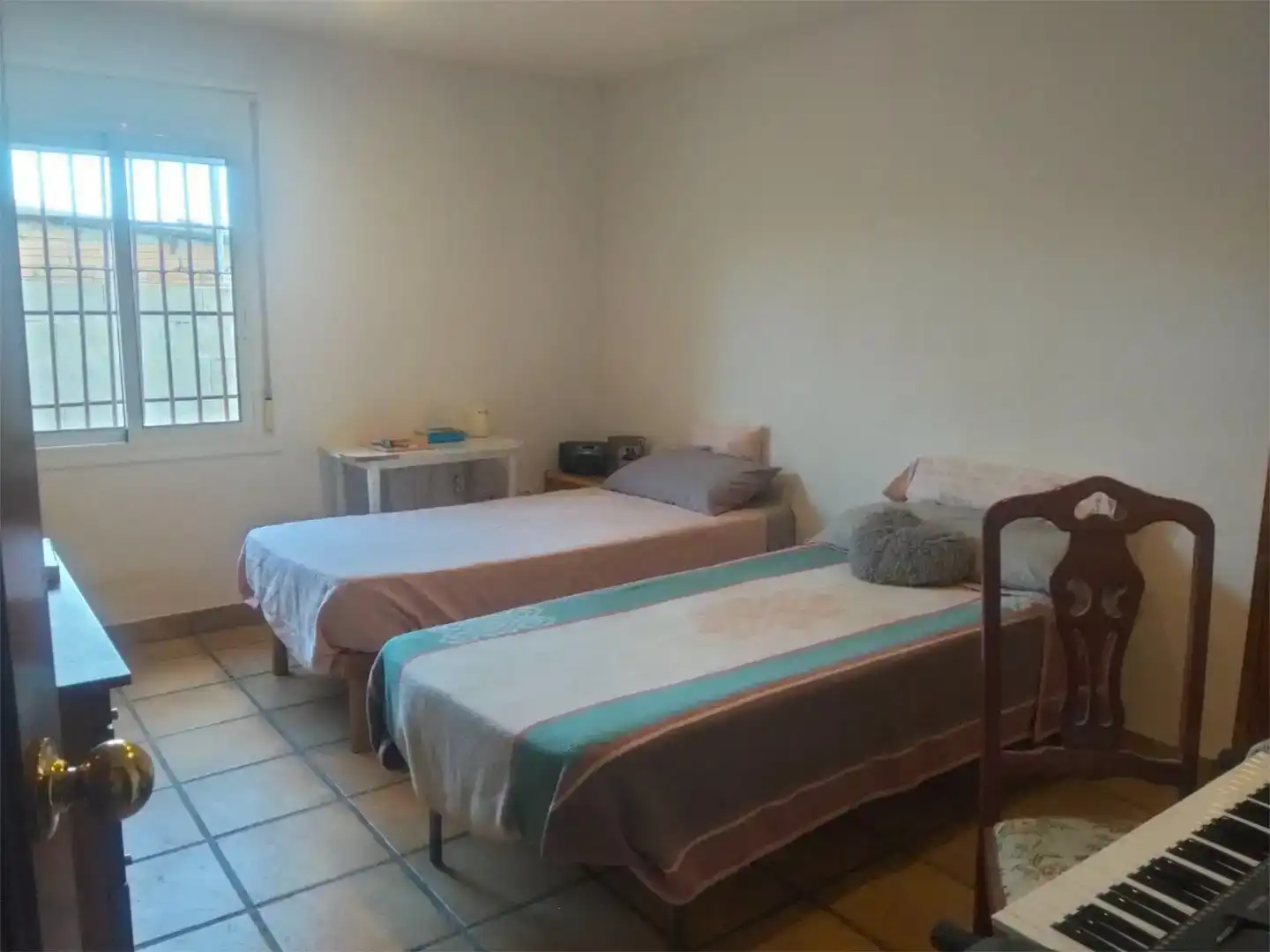 Dormitori de Finca rústica en venda en Reus amb Aire condicionat i Jardí privat