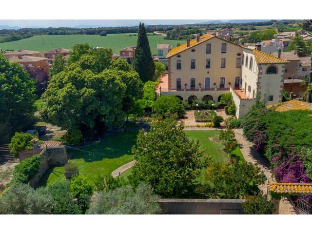 Casa-chalet en Venta en Borrassà