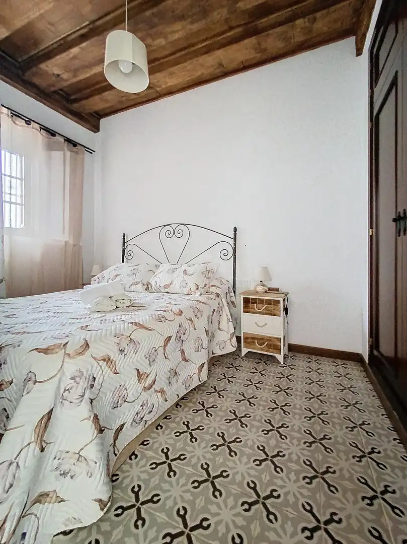 Dormitori de Casa o xalet en venda en Medina Sidonia amb Terrassa, Moblat i Balcó